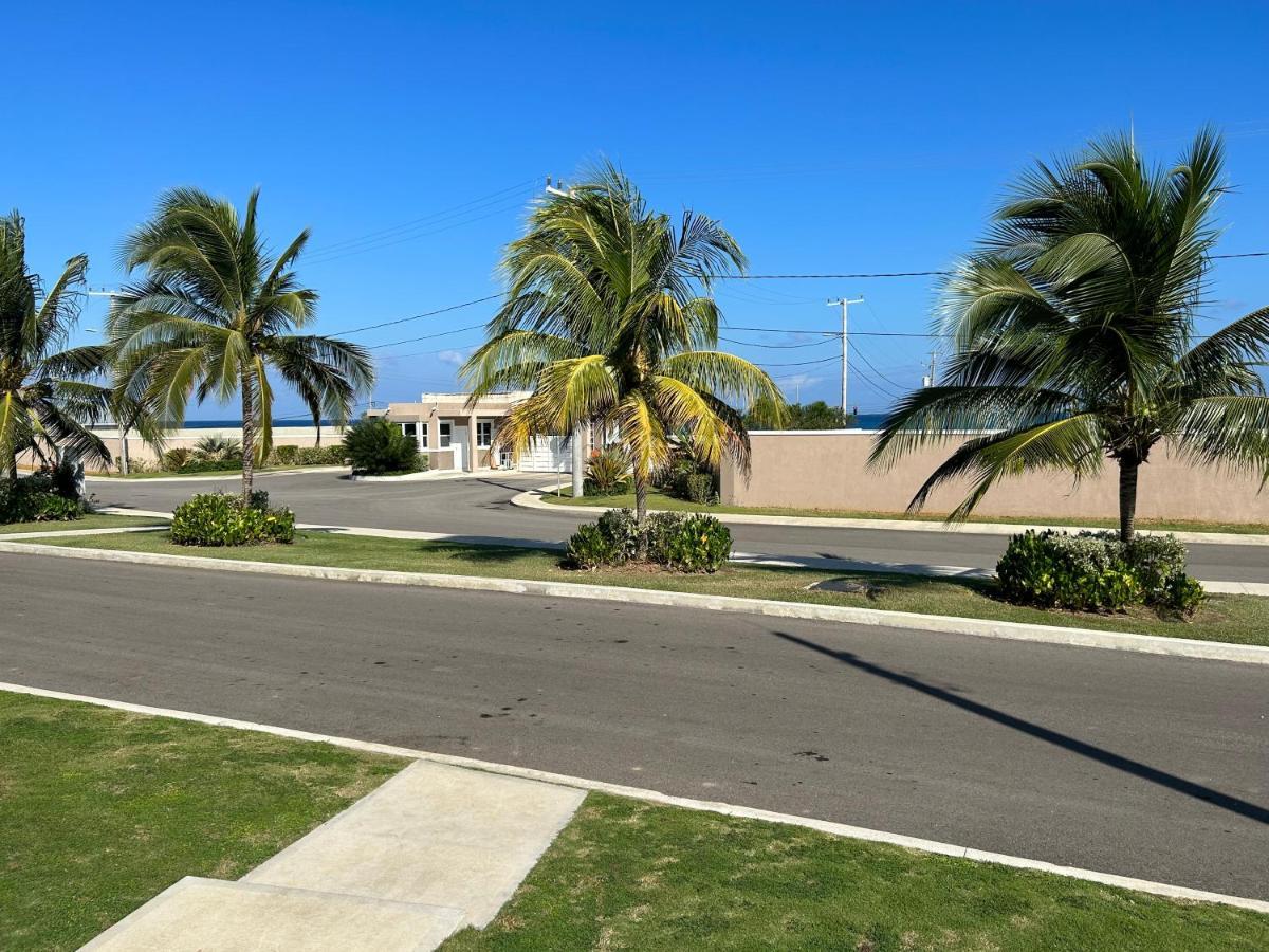 Seamist Villa @Oceanpointe Lucea Comfy 2Br W/Pool Gym & Parking Bagian luar foto