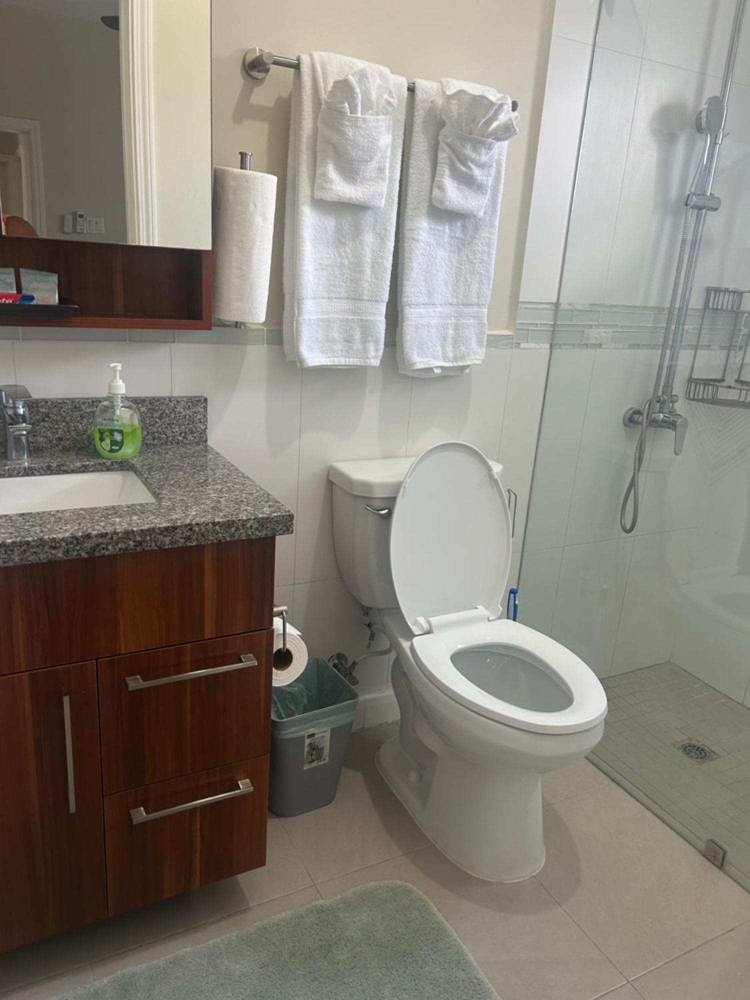Seamist Villa @Oceanpointe Lucea Comfy 2Br W/Pool Gym & Parking Bagian luar foto